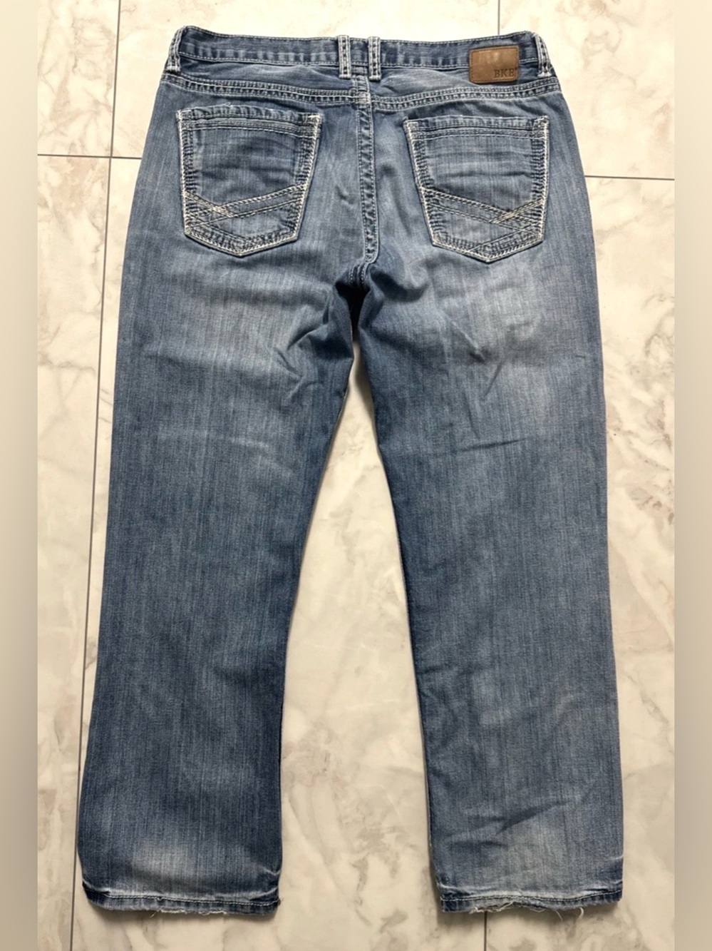 BKE Tyler Jeans Mens 36 S Blue Denim Straight Mid Embroidered Relaxed 36x29 - Picture 2 of 12